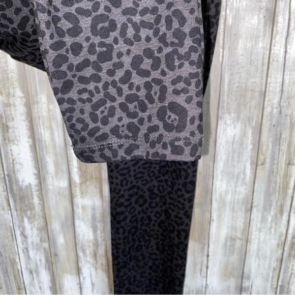 Ann Taylor Leopard Stretch High Rise Straight Leg Pants - Picture 4 of 5